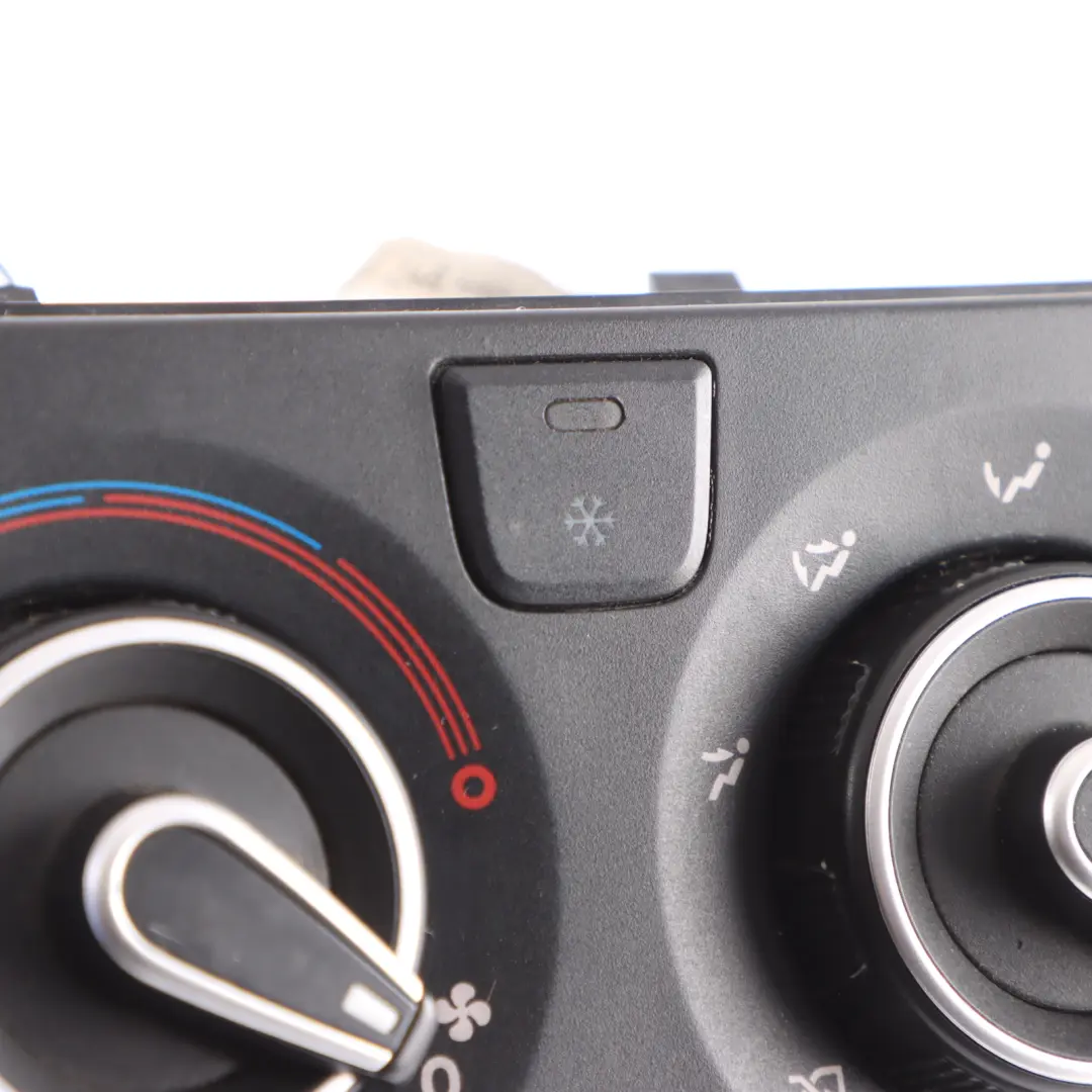 Citroen Relay Air Conditioning Control Panel A/C Heater Blower Switch to with Part number 168340200 Citroen Relay Air Conditioning Control Panel A/C Heater Blower Switch - SKU 168340200 - Part number 168340200