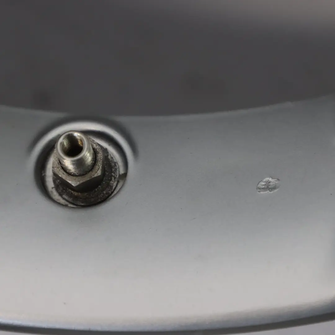 Mk5 GTI Llanta aleación plateada 17" ET:51 7.5J para VW Volkswagen Golf con número de pieza 1K0601025AC VW Volkswagen Golf Mk5 GTI Llanta aleación plateada 17" ET:51 7.5J - SKU 1K0601025AC-1 - Número de pieza 1K0601025AC