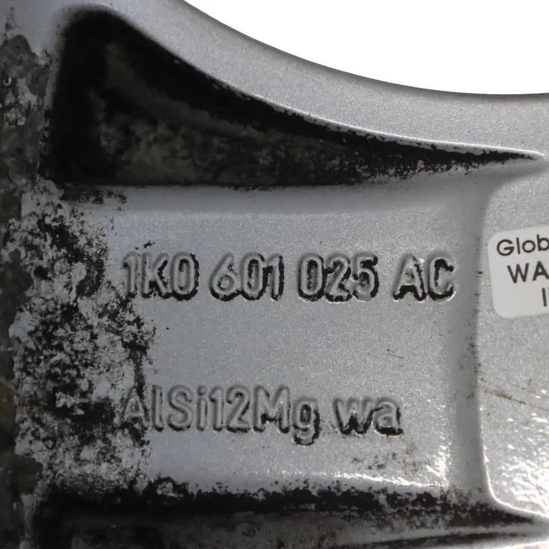 Mk5 GTI Argento Cerchio in lega 17" ET:51 7.5J per VW Volkswagen Golf con numero di parte 1K0601025AC VW Volkswagen Golf Mk5 GTI Argento Cerchio in lega 17" ET:51 7.5J - SKU 1K0601025AC-2 - Numero di parte 1K0601025AC