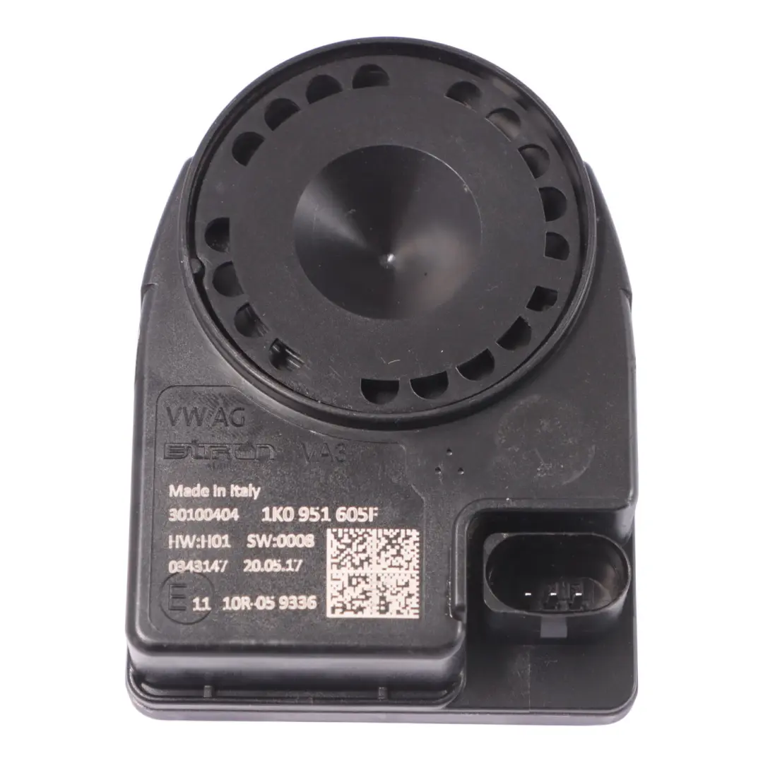 Alarm Siren Audi Q3 8U A1 FL VW Golf Touran Anti-Theft Siren to with Part number 1K0951605F Alarm Siren Audi Q3 8U A1 FL VW Golf Touran Anti-Theft Siren - SKU 1K0951605F - Part number 1K0951605F