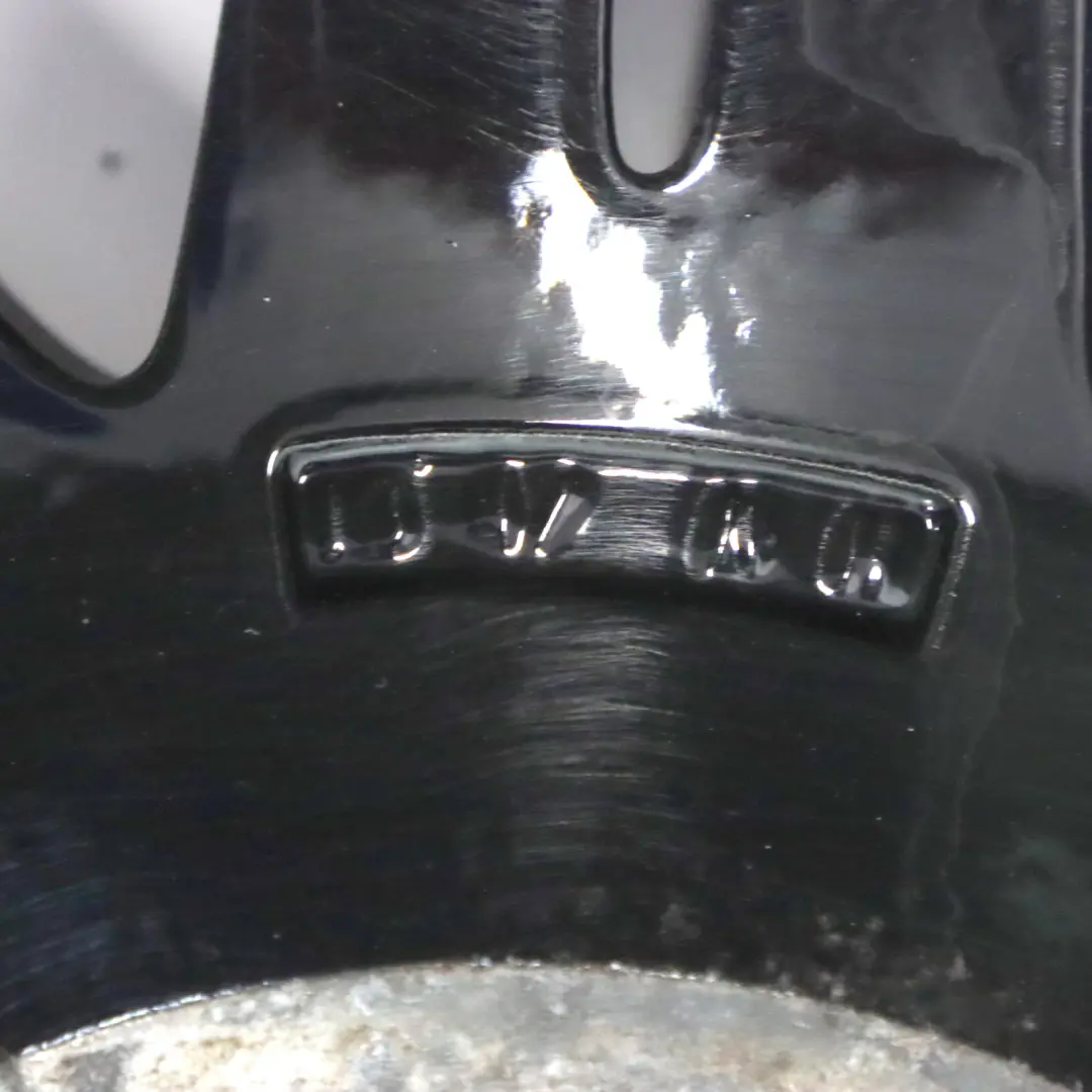 Nero Cerchio in lega anteriore 18" 8J ET:47 M Doppie razze 67 per BMW E46 M3 con numero di parte 2229950 BMW E46 M3 Nero Cerchio in lega anteriore 18" 8J ET:47 M Doppie razze 67 - SKU 2229950-2 - Numero di parte 2229950