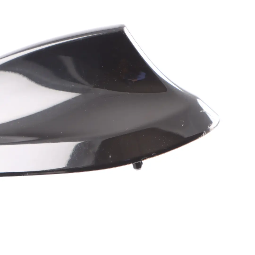 Roof Antenna Housing Shark Fin Cover Schwarz 2 Black - 668 to BMW F22 F30 F32 F36 with Part number 2238586 BMW F22 F30 F32 F36 Roof Antenna Housing Shark Fin Cover Schwarz 2 Black - 668 - SKU 2238586-SCH1 - Part number 2238586