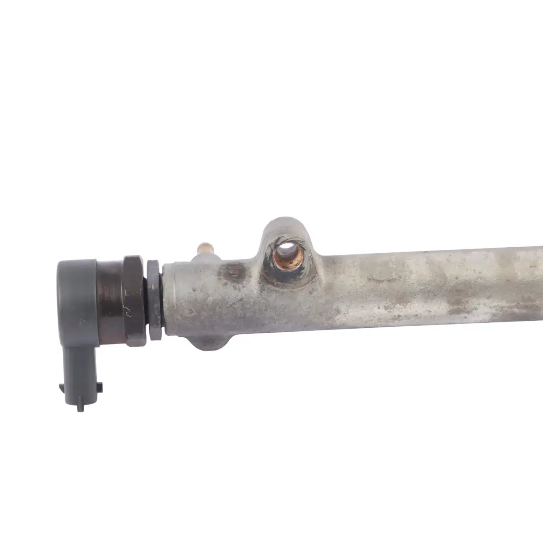 Mk1 1.4 1NDTV Rail d'injection Diesel pour Toyota Yaris à propos du numéro de pièce 23810-33010 Toyota Yaris Mk1 1.4 1NDTV Rail d'injection Diesel - SKU 23810-33010 - Numéro de pièce 23810-33010