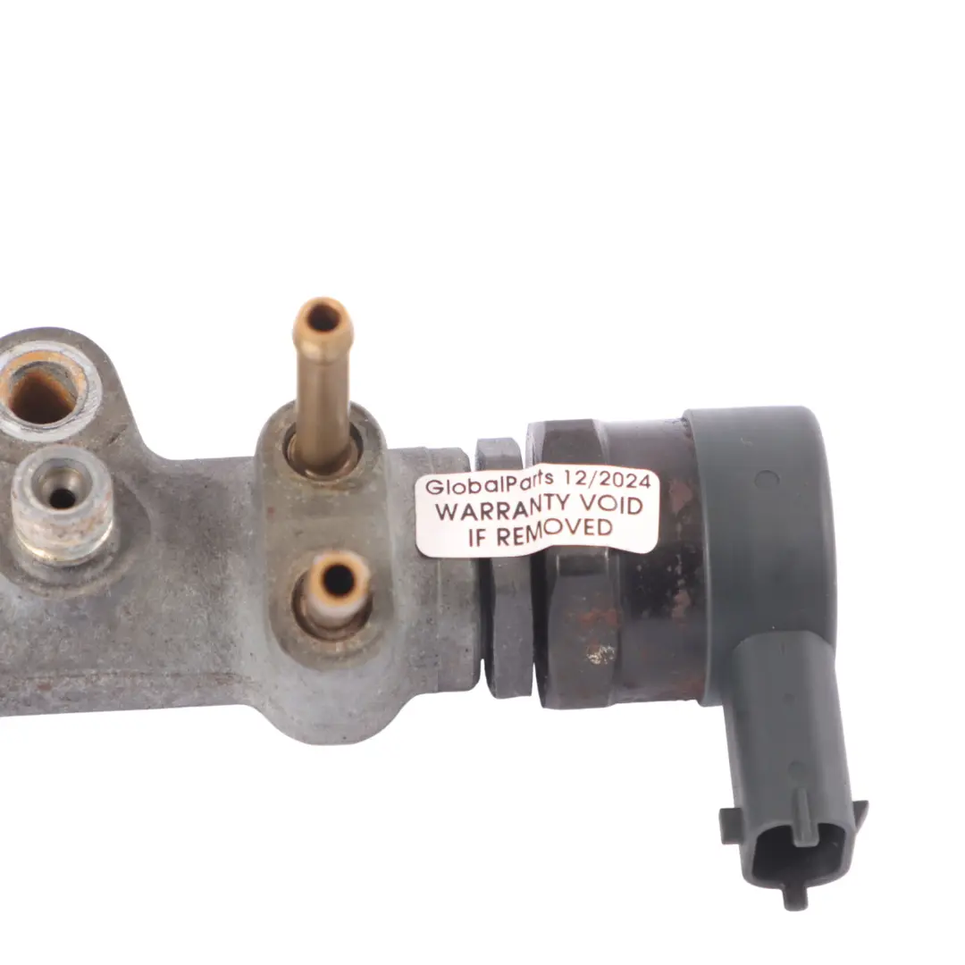 Toyota Yaris Mk1 1.4 1NDTV Diesel Fuel Injection Rail - SKU 23810-33010 - Part number 23810-33010