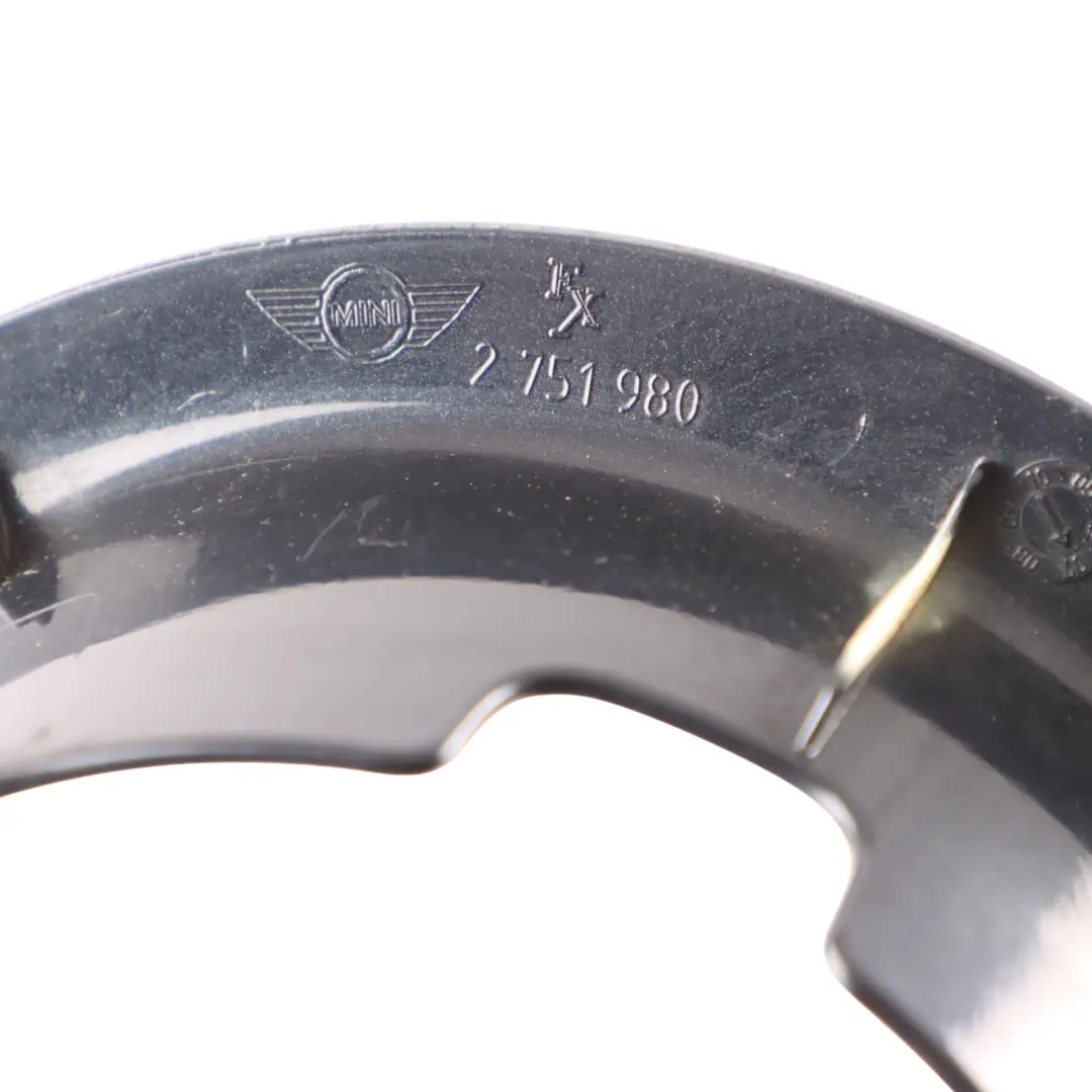 Osłona Wlewu Paliwa Astro Black do Mini S R56 o numerze 2751980 Mini S R56 Osłona Wlewu Paliwa Astro Black - SKU 2751980-ASB - Numer Części 2751980