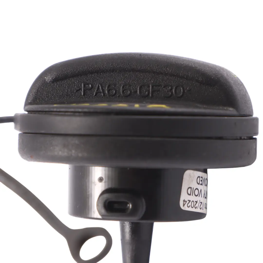 Kraftstofftank Deckel Schraube für Audi A3 8V mit Teilenummer 3AA201553 Audi A3 8V Kraftstofftank Deckel Schraube - SKU 3AA201553 - Teilenummer 3AA201553