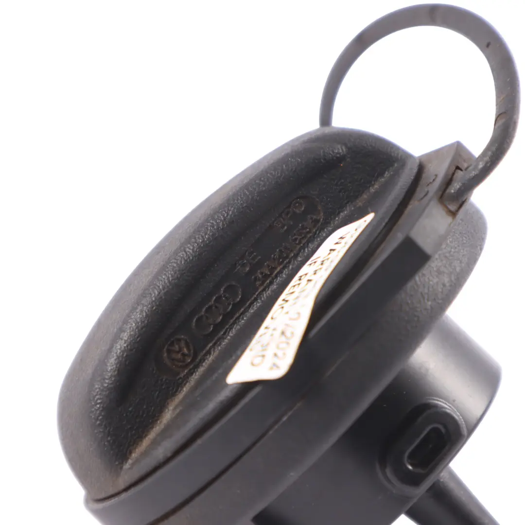 Volkswagen Golf Sportsvan Kraftstoff Tank Klappe Schraube - SKU 3AA201553A - Teilenummer 3AA201553A