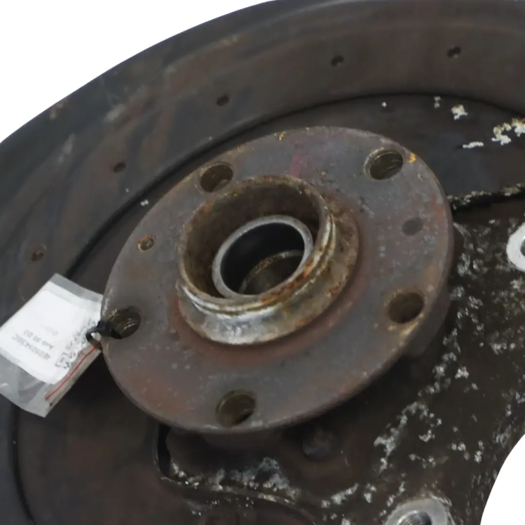 Quatrro 5.2 FSI Porta Ruedas Trasero Derecho Cubo Tapa para Audi S8 A8 D3 con número de pieza 4E0505436C Audi S8 A8 D3 Quatrro 5.2 FSI Porta Ruedas Trasero Derecho Cubo Tapa - SKU 4E0505436C - Número de pieza 4E0505436C