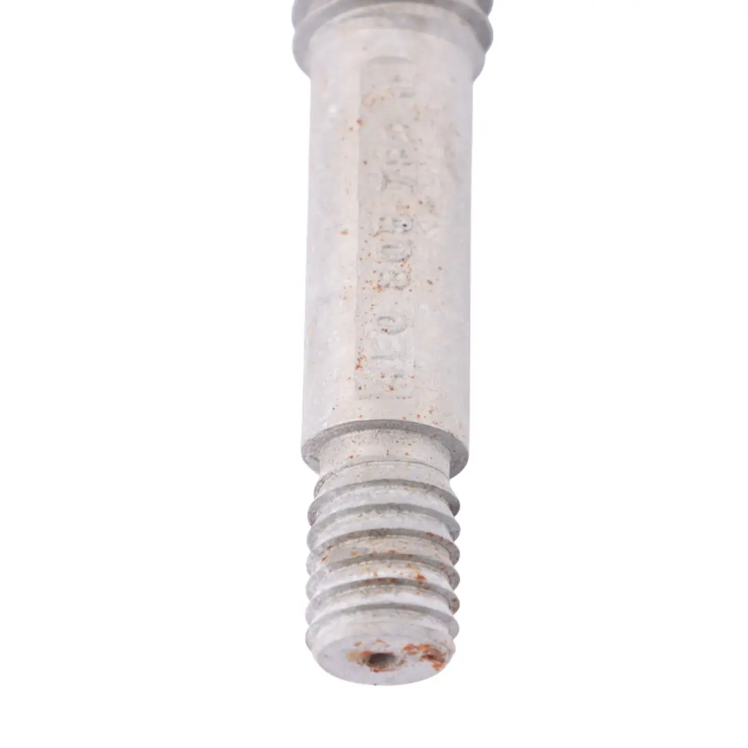 Audi A8 4E S8 D3 Crochet de récupération Oeil de remorquage - SKU 4E0805782C - Numéro de pièce 4E0805782C