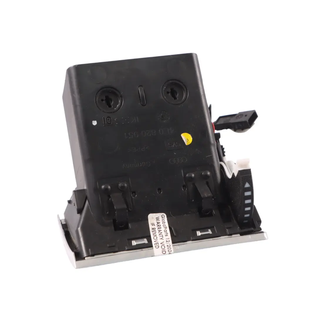 Entlüftung Armaturenbrett Mitte Links Luftkanal für Audi A8 S8 D3 mit Teilenummer 4E0820951J Audi A8 S8 D3 Entlüftung Armaturenbrett Mitte Links Luftkanal - SKU 4E0820951J - Teilenummer 4E0820951J