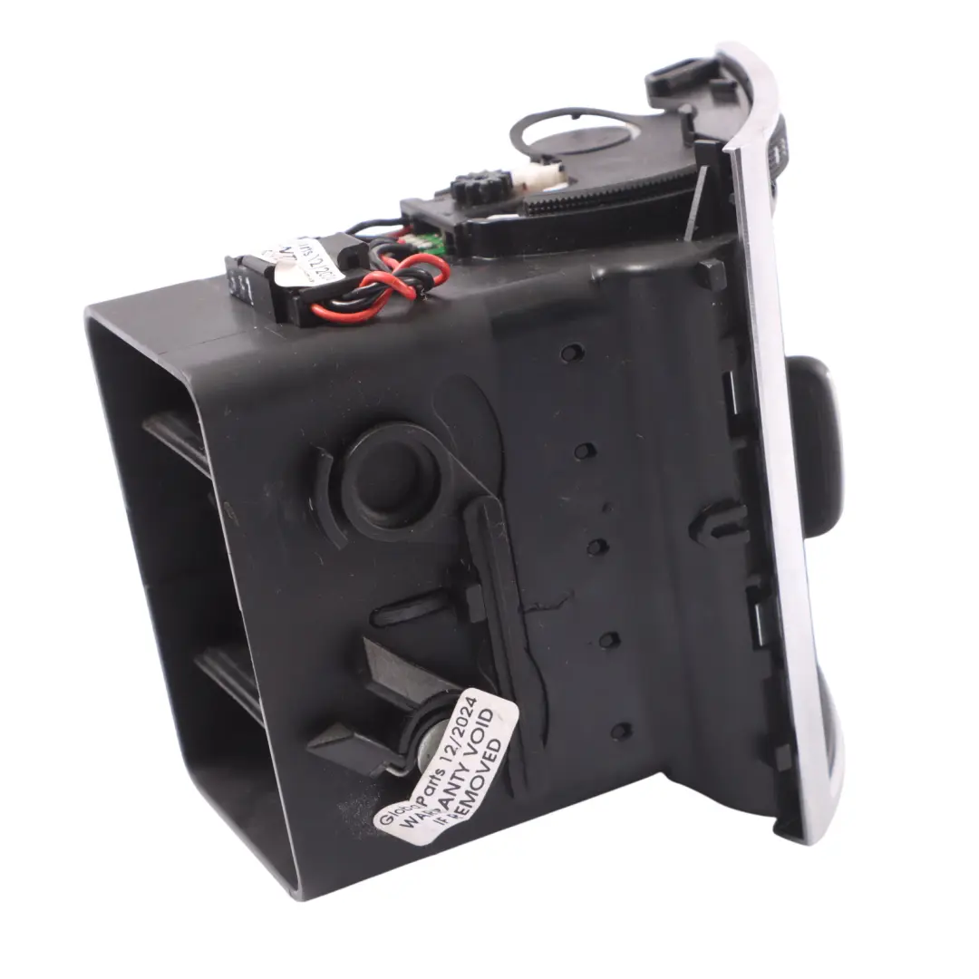 Audi A8 S8 D3 Conducto de aire central derecho del salpicadero - SKU 4E0820952J - Número de pieza 4E0820952J