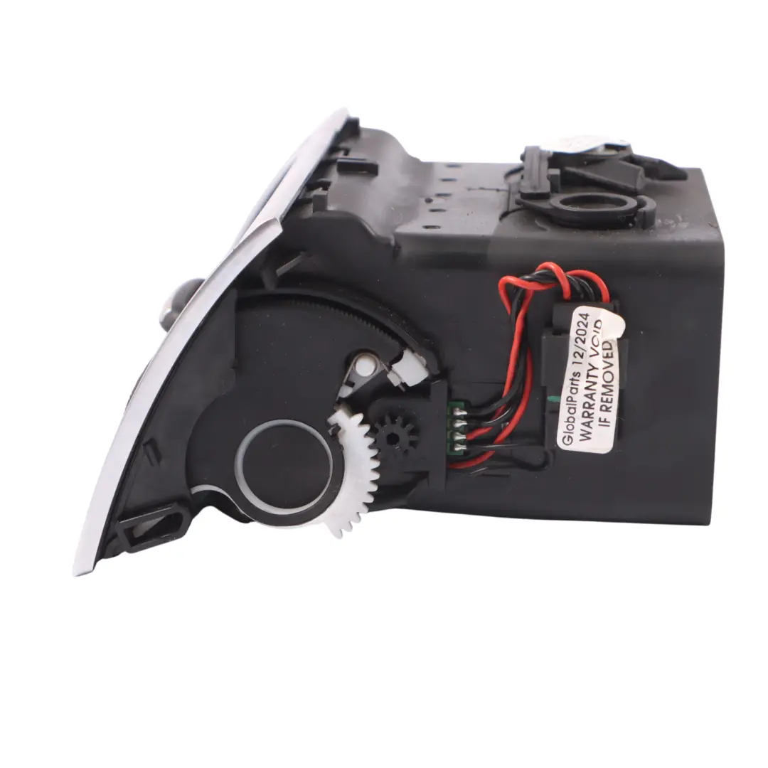 Audi A8 S8 D3 Bouche d'aération du tableau de bord centrale droite - SKU 4E0820952J - Numéro de pièce 4E0820952J