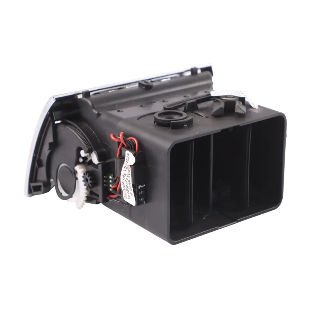 Audi A8 S8 D3 Bouche d'aération du tableau de bord centrale droite - SKU 4E0820952J - Numéro de pièce 4E0820952J