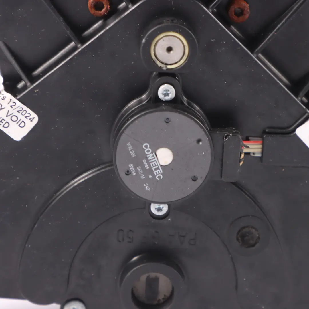 Audi A8 S8 D3 Tapa Trasera del Maletero Elevador Motor Derecho - SKU 4E0827852G - Número de pieza 4E0827852G