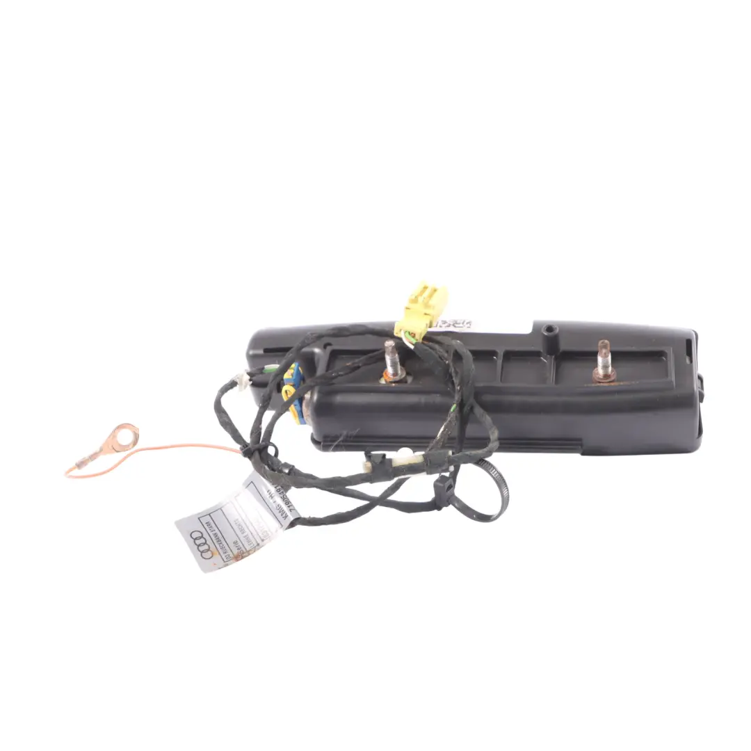 Audi S8 D3 Rear Seat Air Module Right O/S - SKU 4E0880442 - Part number 4E0880442
