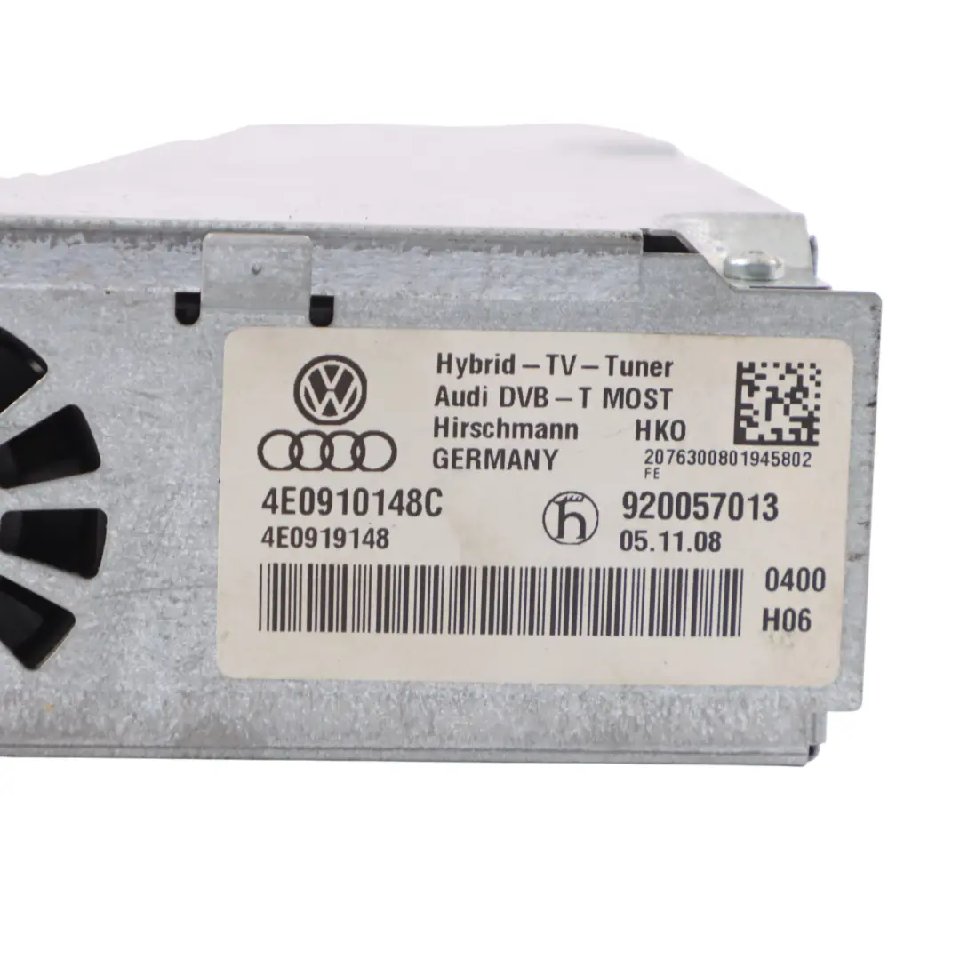 TV-Tuner DVB-Empfänger Hybrid Digital / Analog für Audi A8 4E S8 D3 mit Teilenummer 4E0910148C Audi A8 4E S8 D3 TV-Tuner DVB-Empfänger Hybrid Digital / Analog - SKU 4E0910148C - Teilenummer 4E0910148C
