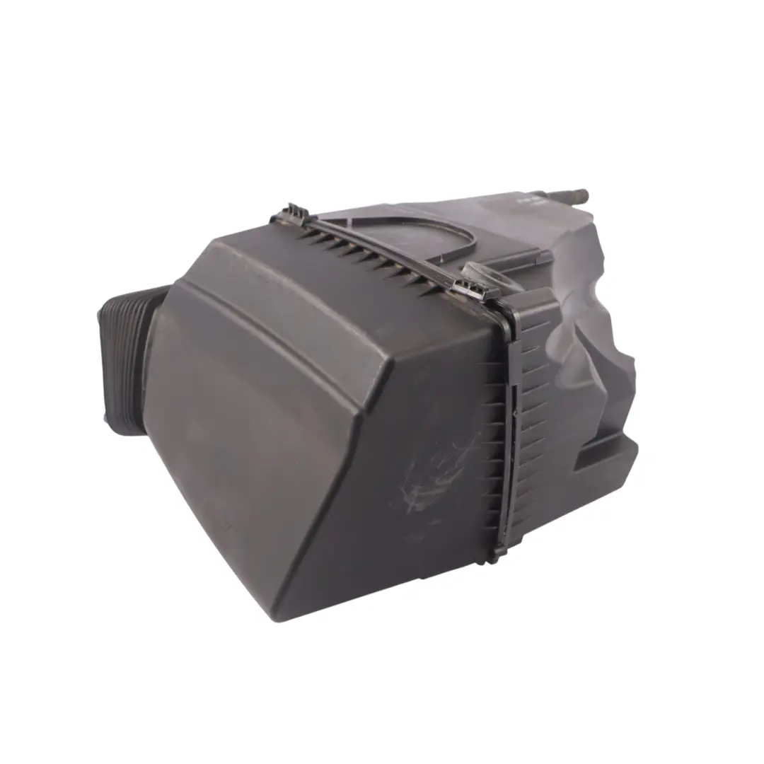 CAHA Diesel Intake Air Filter Box Housing to Audi A6 C6 2.0 TDI with Part number 4F0133835M Audi A6 C6 2.0 TDI CAHA Diesel Intake Air Filter Box Housing - SKU 4F0133835M - Part number 4F0133835M
