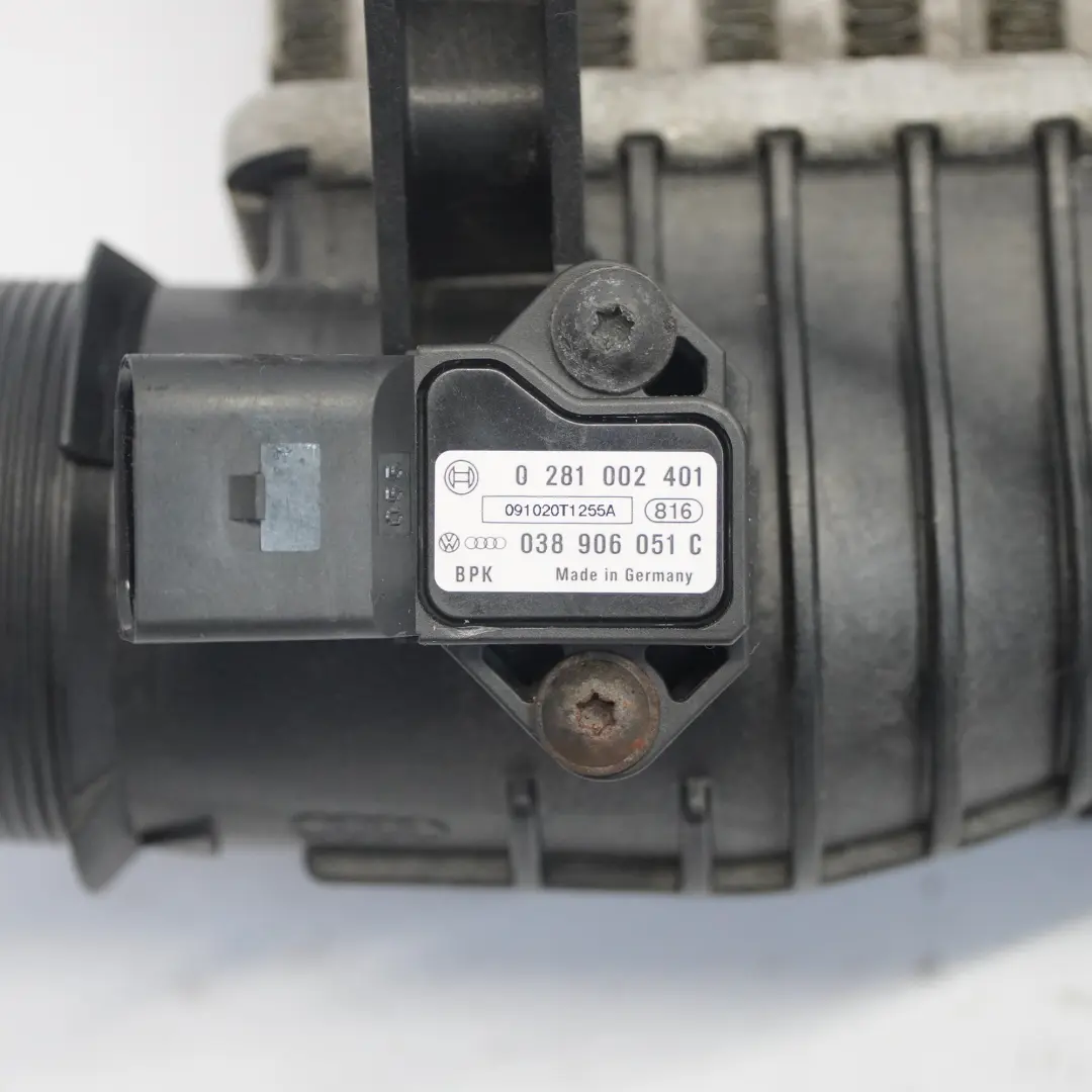 Lewy Chłodnica Powietrza do Audi A6 C6 2.0 TDI Intercooler o numerze 4F0145805AC Audi A6 C6 2.0 TDI Intercooler Lewy Chłodnica Powietrza - SKU 4F0145805AC - Numer Części 4F0145805AC