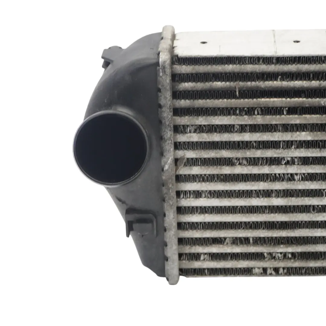Lewy Chłodnica Powietrza do Audi A6 C6 2.0 TDI Intercooler o numerze 4F0145805AC Audi A6 C6 2.0 TDI Intercooler Lewy Chłodnica Powietrza - SKU 4F0145805AC - Numer Części 4F0145805AC