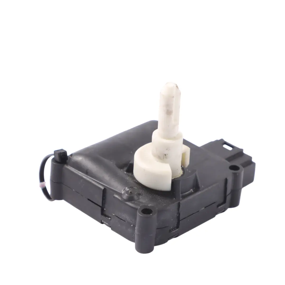 Heizung A/C Armaturenbrett Luftklappe Aktuator für Audi S8 D3 A8 4E mit Teilenummer 4F0820511B Audi S8 D3 A8 4E Heizung A/C Armaturenbrett Luftklappe Aktuator - SKU 4F0820511B - Teilenummer 4F0820511B
