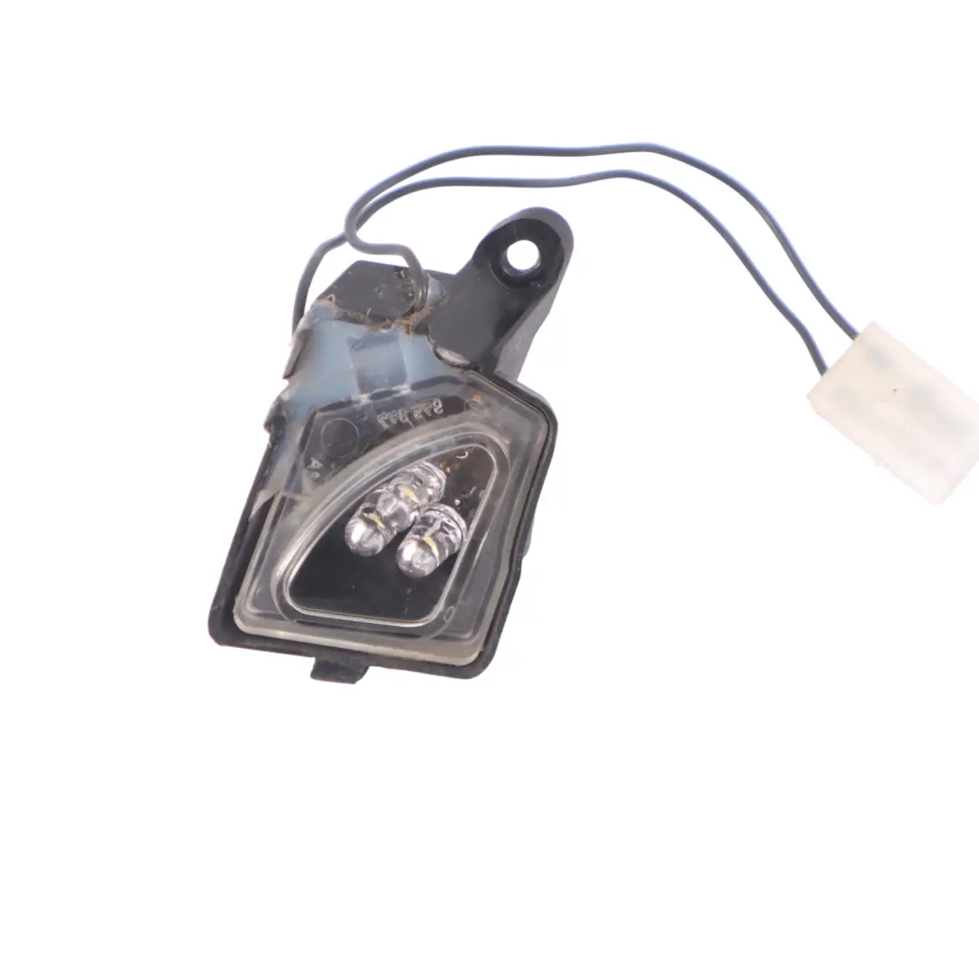 Feu clignotant du rétroviseur droit pour Audi A6 C6 à propos du numéro de pièce 4F0949134 Audi A6 C6 Feu clignotant du rétroviseur droit - SKU 4F0949134 - Numéro de pièce 4F0949134