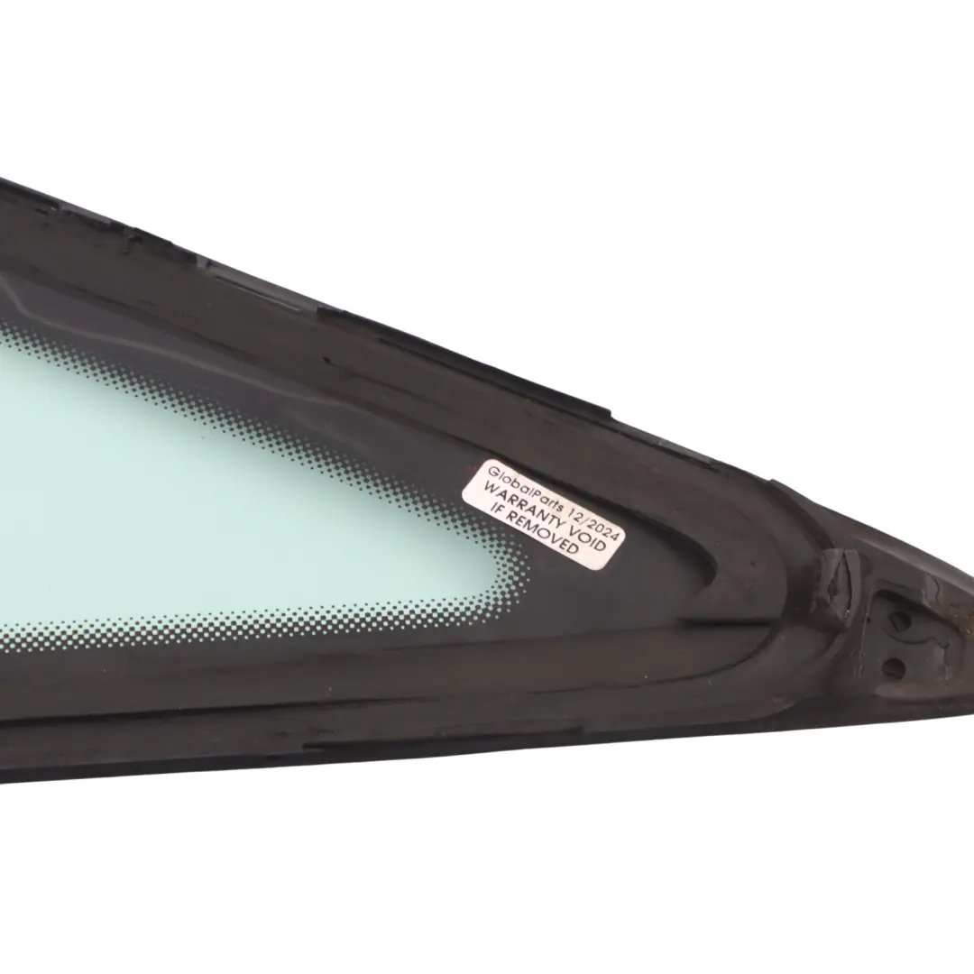 Cristal Ventana Triangular Trasera Derecha Lado AS2 para Audi A6 C6 con número de pieza 4F5845300B Audi A6 C6 Cristal Ventana Triangular Trasera Derecha Lado AS2 - SKU 4F5845300B - Número de pieza 4F5845300B