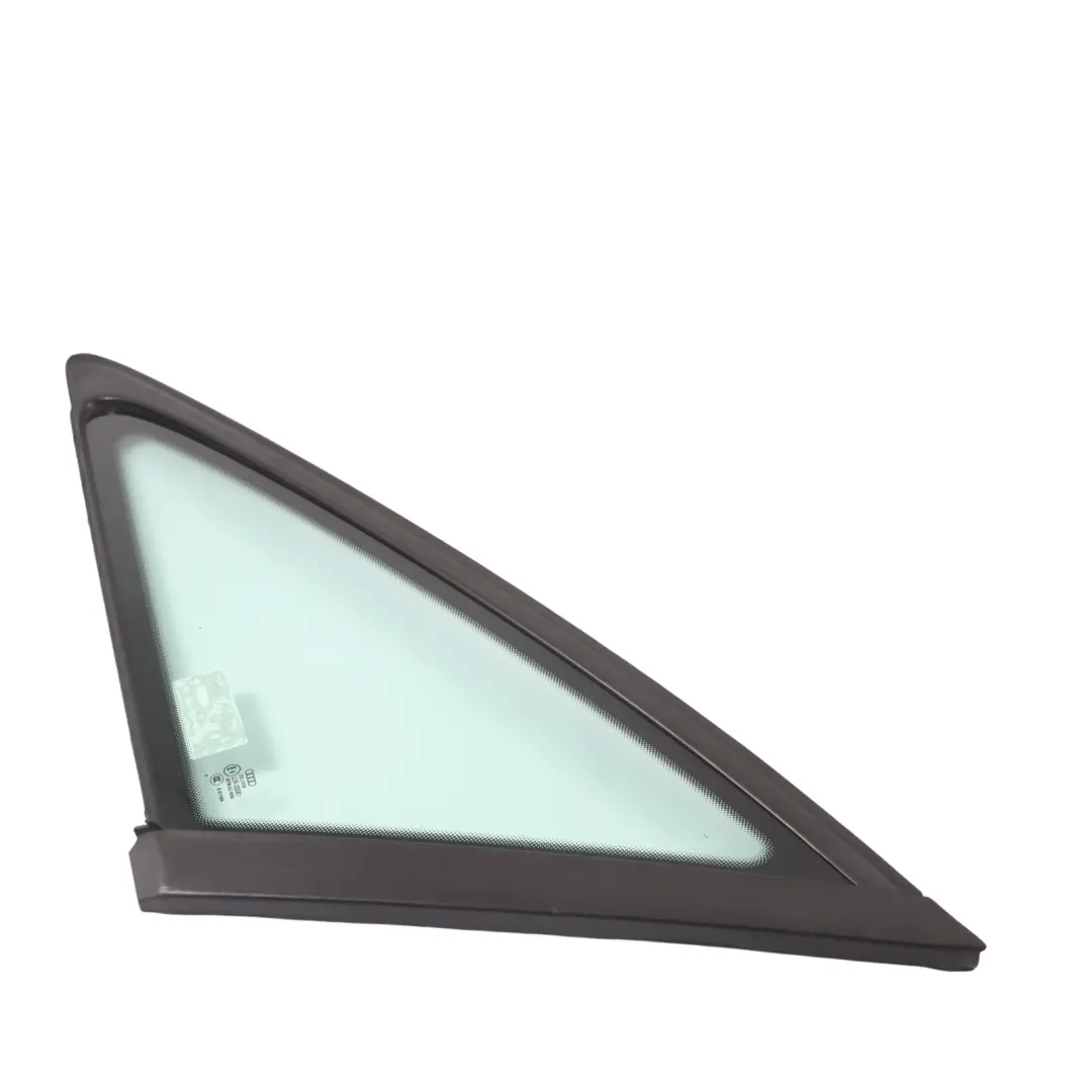 Cristal Ventana Triangular Trasera Derecha Lado AS2 para Audi A6 C6 con número de pieza 4F5845300B Audi A6 C6 Cristal Ventana Triangular Trasera Derecha Lado AS2 - SKU 4F5845300B - Número de pieza 4F5845300B