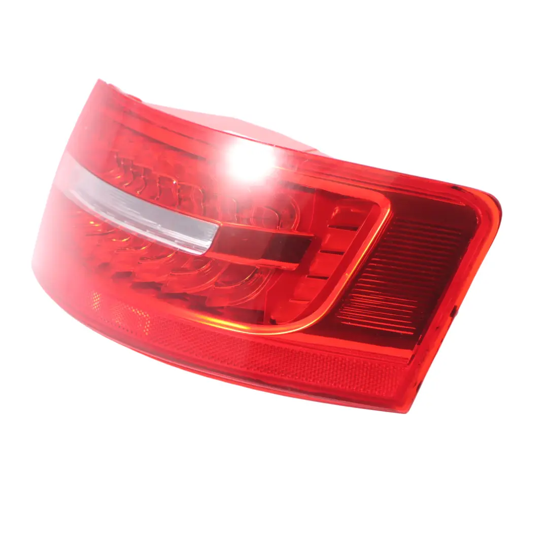 Lampa Prawy Tył Prawa Tylna LED do Audi A6 C6 Sedan o numerze 4F5945096J Audi A6 C6 Sedan Lampa Prawy Tył Prawa Tylna LED - SKU 4F5945096J - Numer Części 4F5945096J