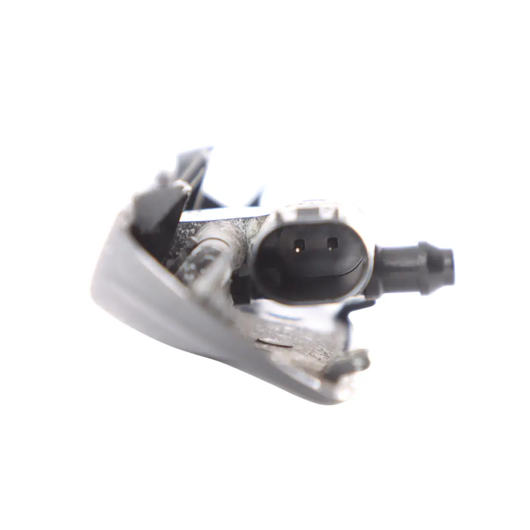 Buse de lavage pare brise Jet écran gauche 8X0955987E pour Audi A1 8X à propos du numéro de pièce 4H0955987B Audi A1 8X Buse de lavage pare brise Jet écran gauche 8X0955987E - SKU 4H0955987B - Numéro de pièce 4H0955987B