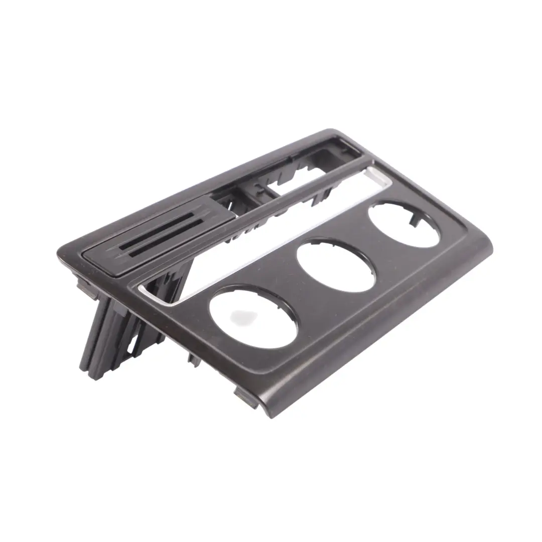 Ramka Dekor Klimatyzacji do VW Volkswagen Golf Sportsvan o numerze 510819039C VW Volkswagen Golf Sportsvan Ramka Dekor Klimatyzacji - SKU 510819039C - Numer Części 510819039C