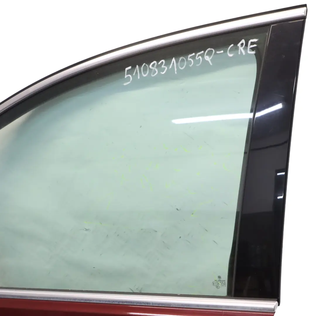 Tür vorne links Seite Tür Cranberry Rot - A3R für Volkswagen VW Golf SV mit Teilenummer 510831055Q Volkswagen VW Golf SV Tür vorne links Seite Tür Cranberry Rot - A3R - SKU 510831055Q-CRE - Teilenummer 510831055Q