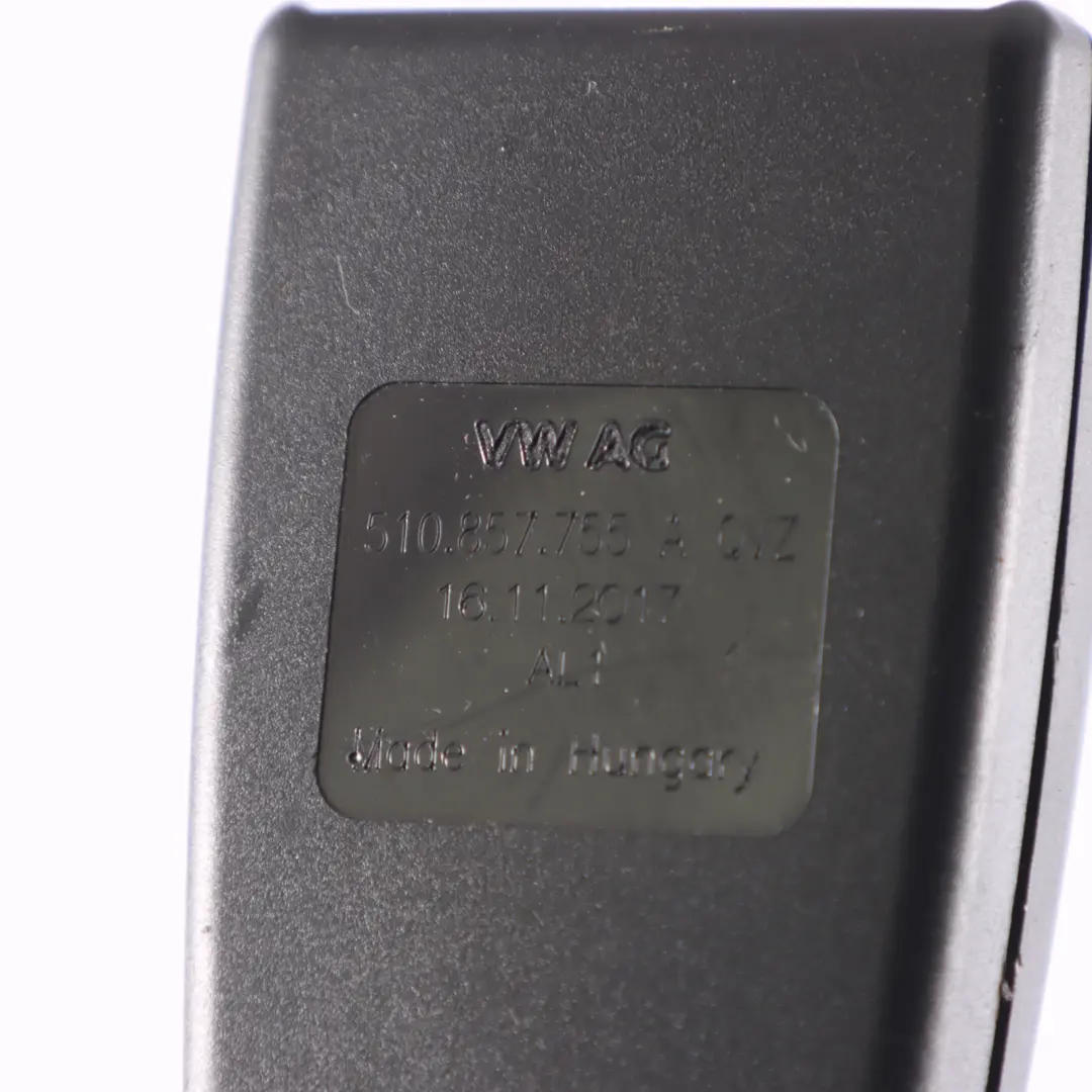 Klamra Pasa Bezpieczeństwa Przód Lewa Prawa do Volkswagen Golf SV o numerze 510857755A Volkswagen Golf SV Klamra Pasa Bezpieczeństwa Przód Lewa Prawa - SKU 510857755A - Numer Części 510857755A