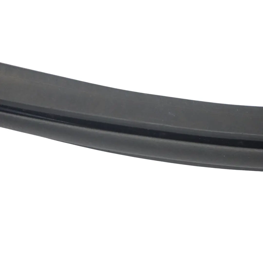 Door Seal Rear Right O/S Rubber Gasket to Volkswagen Golf Sportsvan with Part number 510867914C Volkswagen Golf Sportsvan Door Seal Rear Right O/S Rubber Gasket - SKU 510867914C - Part number 510867914C