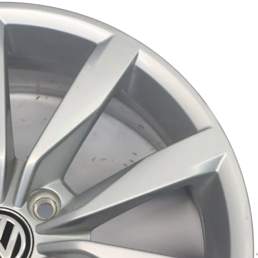 Volkswagen Golf Mk7 Srebrna Felga Aluminiowa 17" 7J ET49 5G0601025CH - SKU 5G0601025CH-1 - Numer Części 5G0601025CH-1
