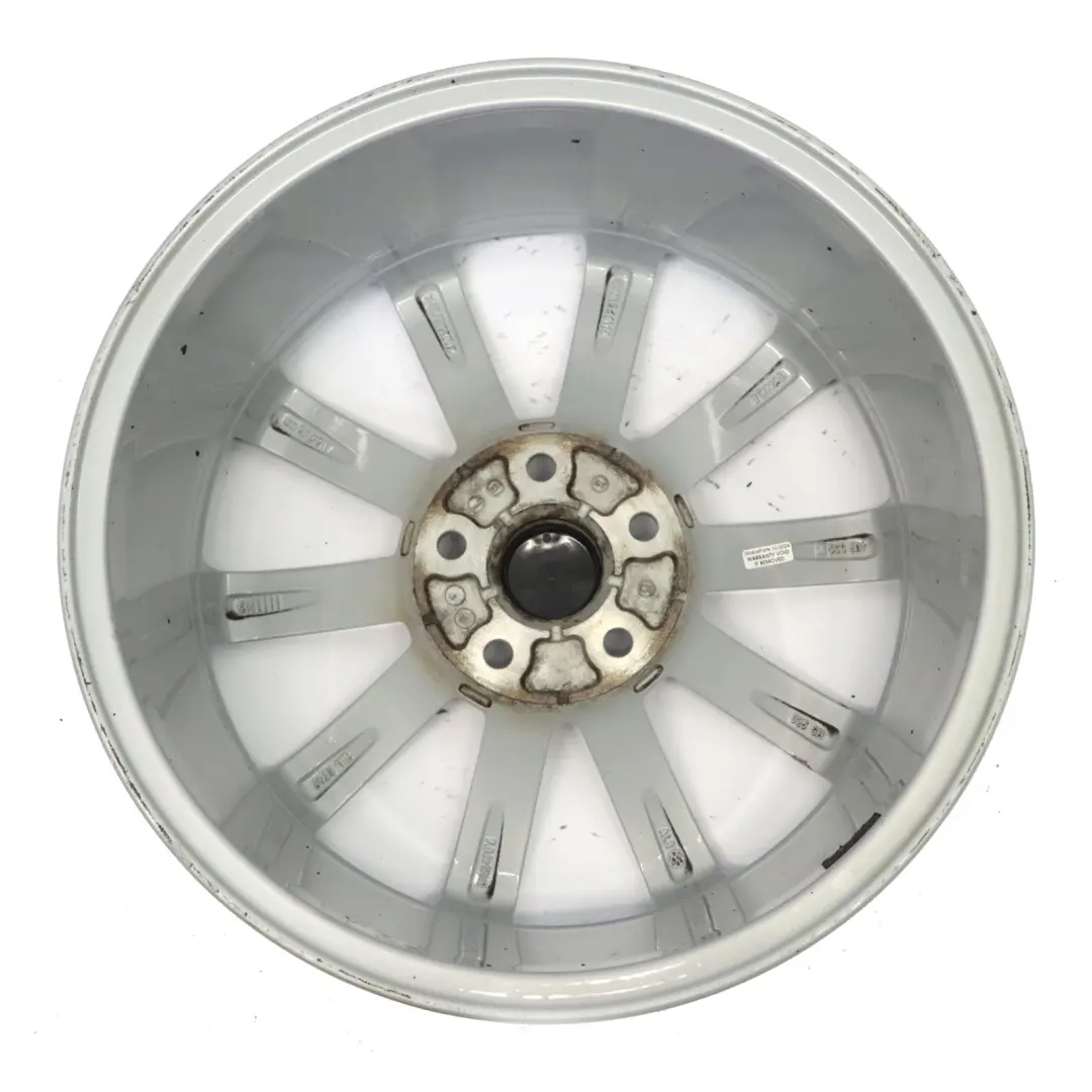 Srebrna Felga Aluminiowa 17" 7J ET49 do Volkswagen Golf Mk7 o numerze 5G0601025CH Volkswagen Golf Mk7 Srebrna Felga Aluminiowa 17" 7J ET49 - SKU 5G0601025CH-2 - Numer Części 5G0601025CH