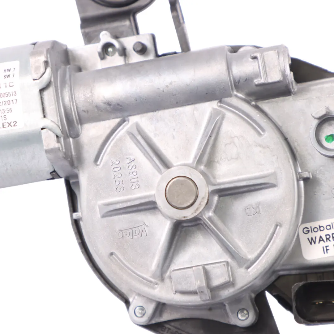 Moteur d'essuie glace arrière pour VW Volkswagen Golf Sportsvan à propos du numéro de pièce 5G0955711C VW Volkswagen Golf Sportsvan Moteur d'essuie glace arrière - SKU 5G0955711C - Numéro de pièce 5G0955711C