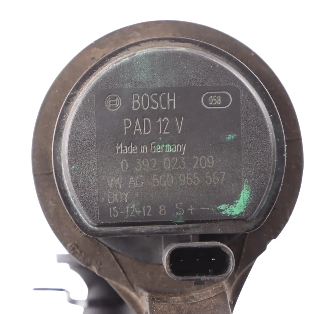 Zusatzwasser Pumpe Kühlmittel für Audi A1 8X Volkswagen Golf Mk7 Passat B8 mit Teilenummer 5G0965567 Audi A1 8X Volkswagen Golf Mk7 Passat B8 Zusatzwasser Pumpe Kühlmittel - SKU 5G0965567 - Teilenummer 5G0965567