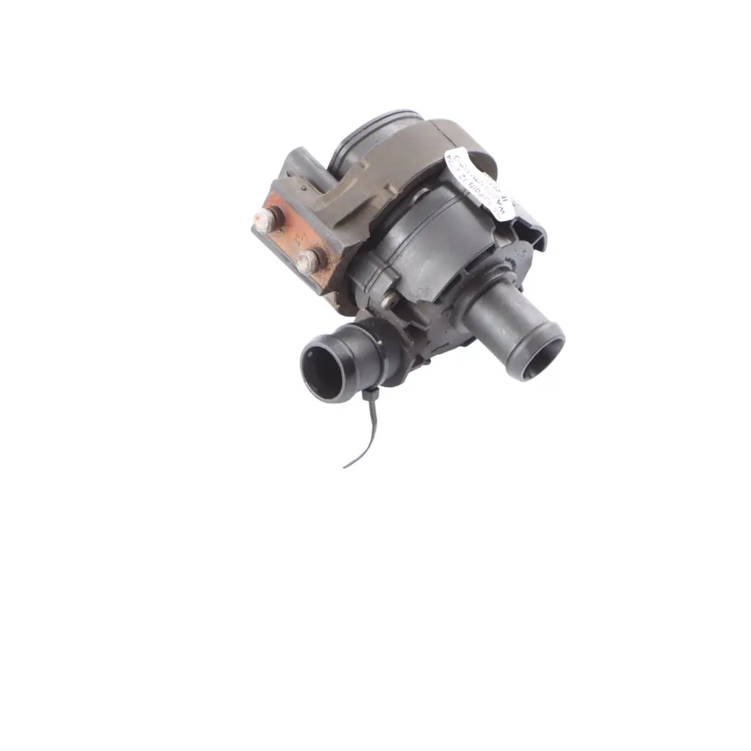 Bomba de Agua Auxiliar Refrigerante para Audi A1 8X VW Golf Mk7 Passat B8 con número de pieza 5G0965567 Audi A1 8X VW Golf Mk7 Passat B8 Bomba de Agua Auxiliar Refrigerante - SKU 5G0965567 - Número de pieza 5G0965567