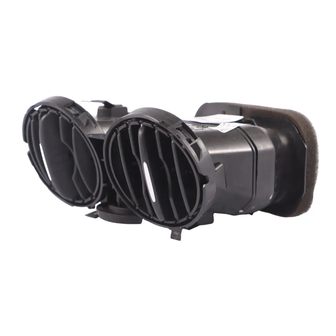 Embellecedor rejilla ventilación central para Volkswagen Tiguan 5N con número de pieza 5N0819062B Volkswagen Tiguan 5N Embellecedor rejilla ventilación central - SKU 5N0819062B - Número de pieza 5N0819062B