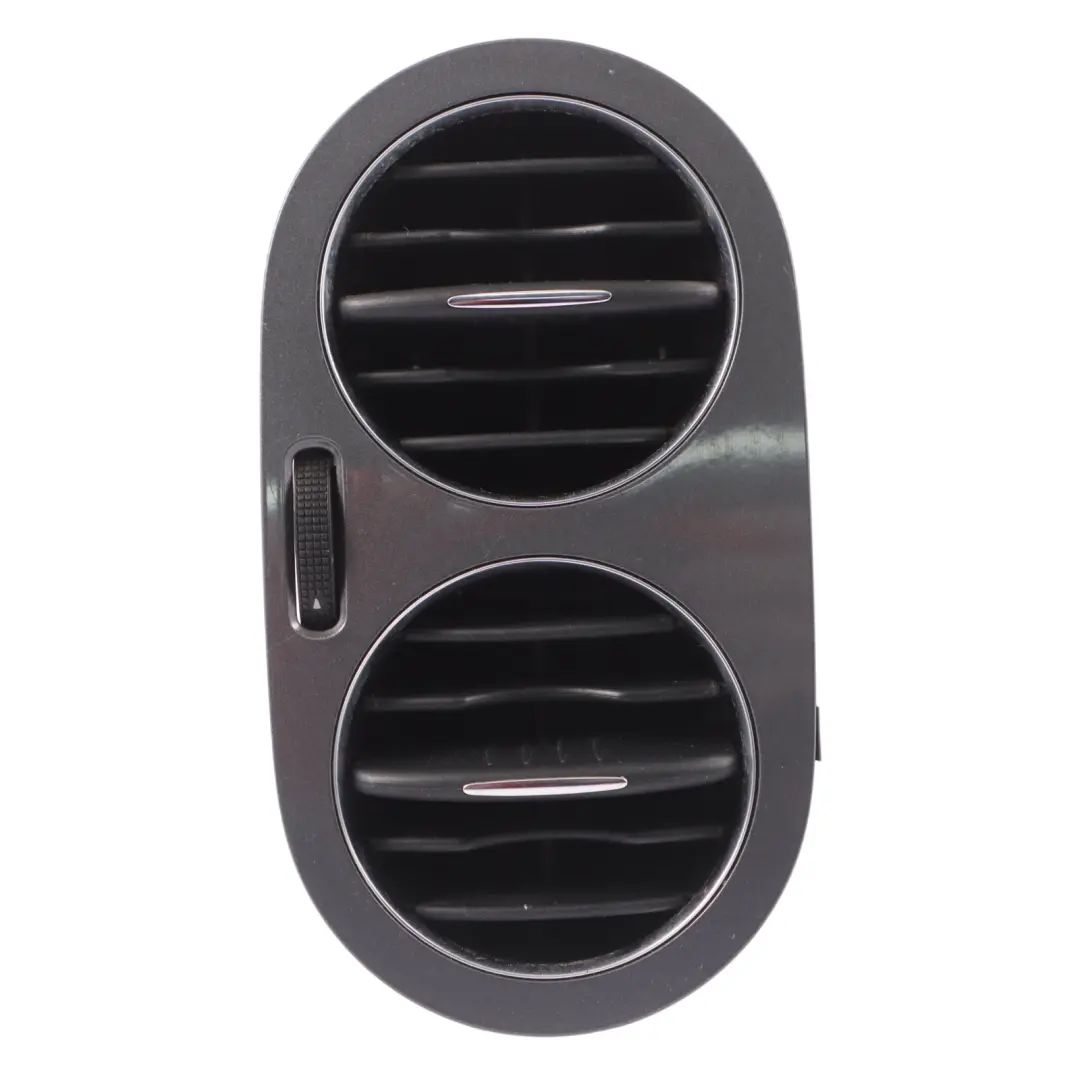 Volkswagen Tiguan 5N Grille d'aération centrale tableau bord droite - SKU 5N0819704C - Numéro de pièce 5N0819704C