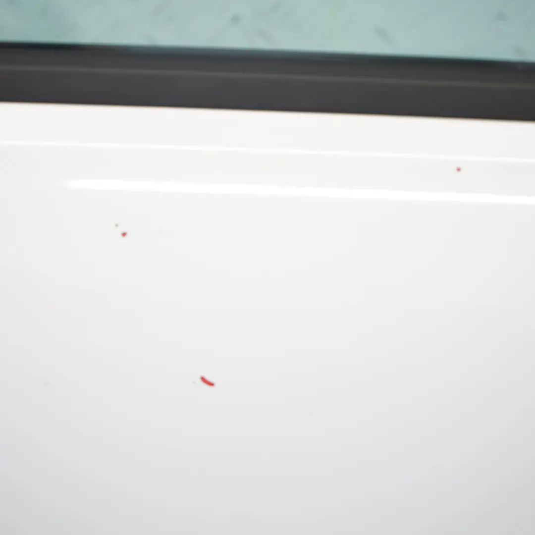 Porta anteriore destra Candy White - B9A per Volkswagen VW Tiguan 5N con numero di parte 5N0831056B Volkswagen VW Tiguan 5N Porta anteriore destra Candy White - B9A - SKU 5N0831056B-CAN - Numero di parte 5N0831056B