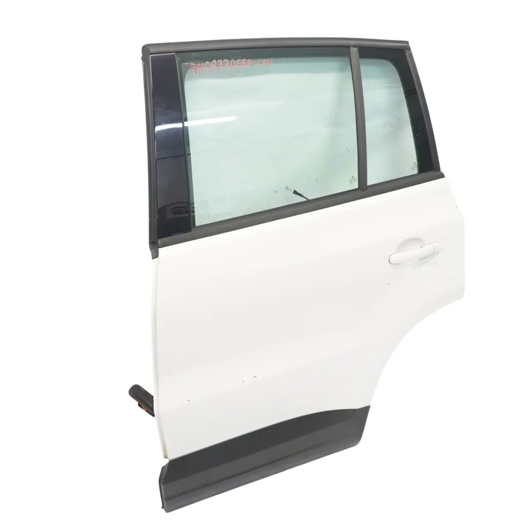 Volkswagen VW Tiguan 5N Puerta Trasera Izquierda Candy White - B9A - SKU 5N0833055A-CAN - Número de pieza 5N0833055A