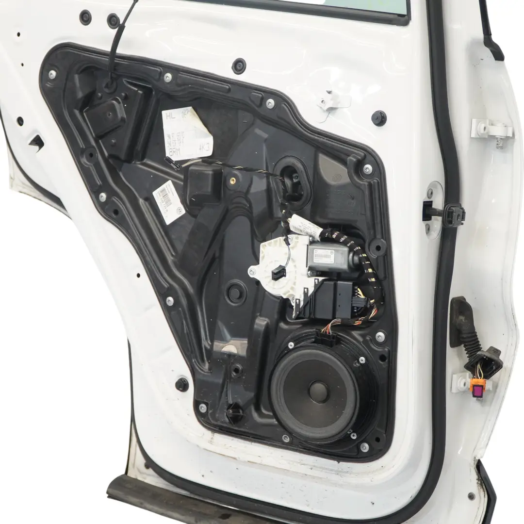 Volkswagen VW Tiguan 5N Puerta Trasera Izquierda Candy White - B9A - SKU 5N0833055A-CAN - Número de pieza 5N0833055A