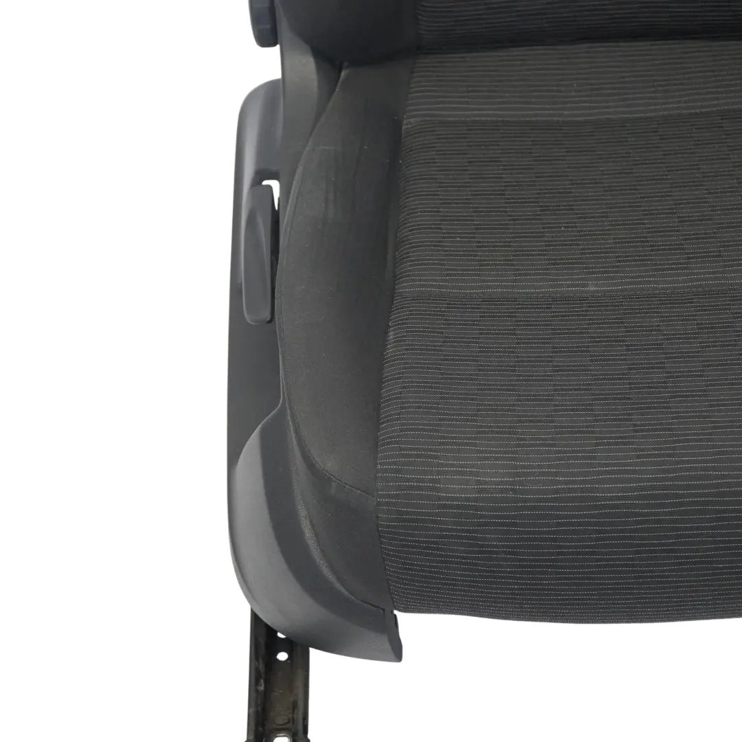VW Volkswagen Tiguan 5N Siège avant droit Intérieur Tissu Noir - SKU 5N0881806FH-1 - Numéro de pièce 5N0881806FH