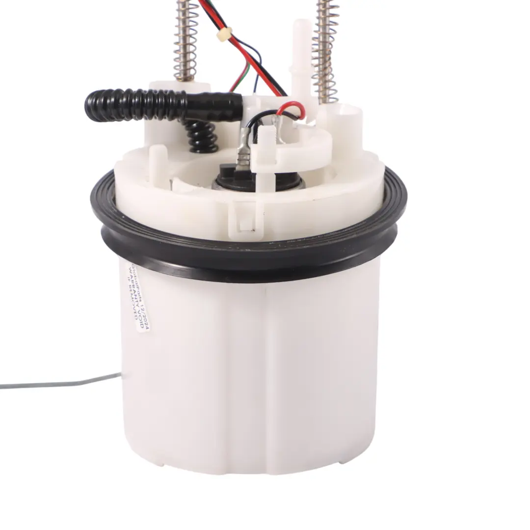 Benzina CULB 2.0 TFSI Pompa Carburante Destra Serbatoio per Audi Q3 8U con numero di parte 5N0919087J Audi Q3 8U Benzina CULB 2.0 TFSI Pompa Carburante Destra Serbatoio - SKU 5N0919087J - Numero di parte 5N0919087J
