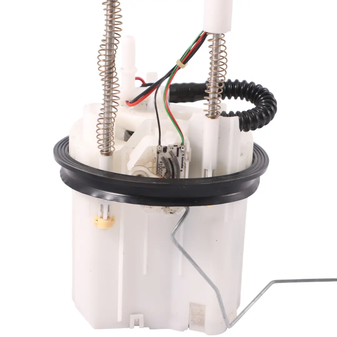 Benzina CULB 2.0 TFSI Pompa Carburante Destra Serbatoio per Audi Q3 8U con numero di parte 5N0919087J Audi Q3 8U Benzina CULB 2.0 TFSI Pompa Carburante Destra Serbatoio - SKU 5N0919087J - Numero di parte 5N0919087J