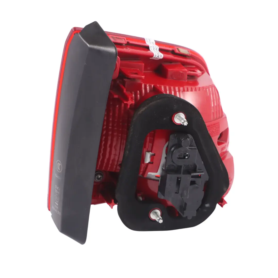 Volkswagen Tiguan 5N Fanale posteriore interno del bagagliaio destro - SKU 5N0945094G - Numero di parte 5N0945094G