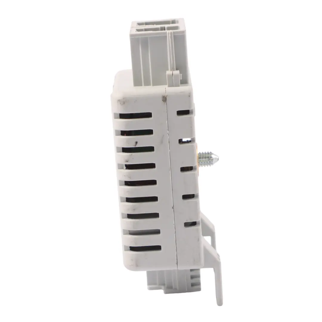 Volkswagen Golf 5G Radio Antenna Noise Signal Disturbance Suppressor - SKU 5Q0035570-1 - Part number 5Q0035570