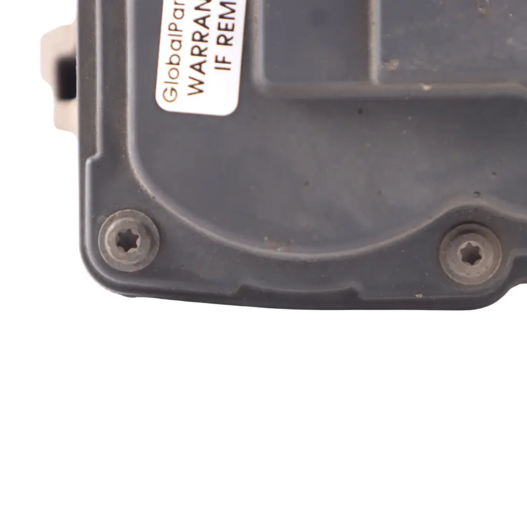 Zawór EGR Przepustnicy do Audi A3 8V Volkswagen Golf 2.0 TDI o numerze 5Q0253692 Audi A3 8V Volkswagen Golf 2.0 TDI Zawór EGR Przepustnicy - SKU 5Q0253692 - Numer Części 5Q0253692