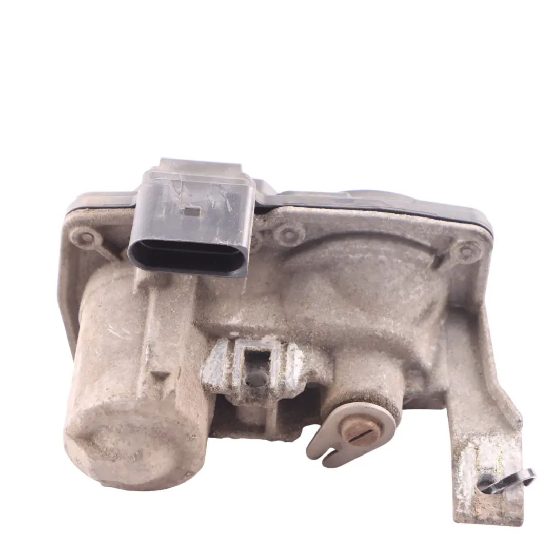 Abgasaktuator Klappen Steuerventil für Audi A3 8V Volkswagen Golf 2.0 TDI mit Teilenummer 5Q0253692 Audi A3 8V Volkswagen Golf 2.0 TDI Abgasaktuator Klappen Steuerventil - SKU 5Q0253692 - Teilenummer 5Q0253692